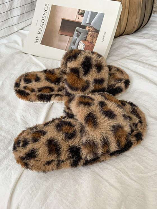 Tasman Caspian Slippers